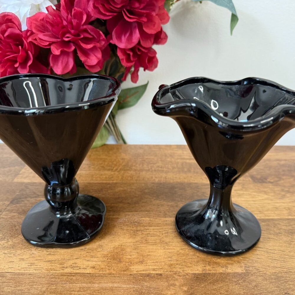 Black Amethyst Dessert Glasses – Ruffled Edge Tulip & Four-Petal Pedestal Dishes
